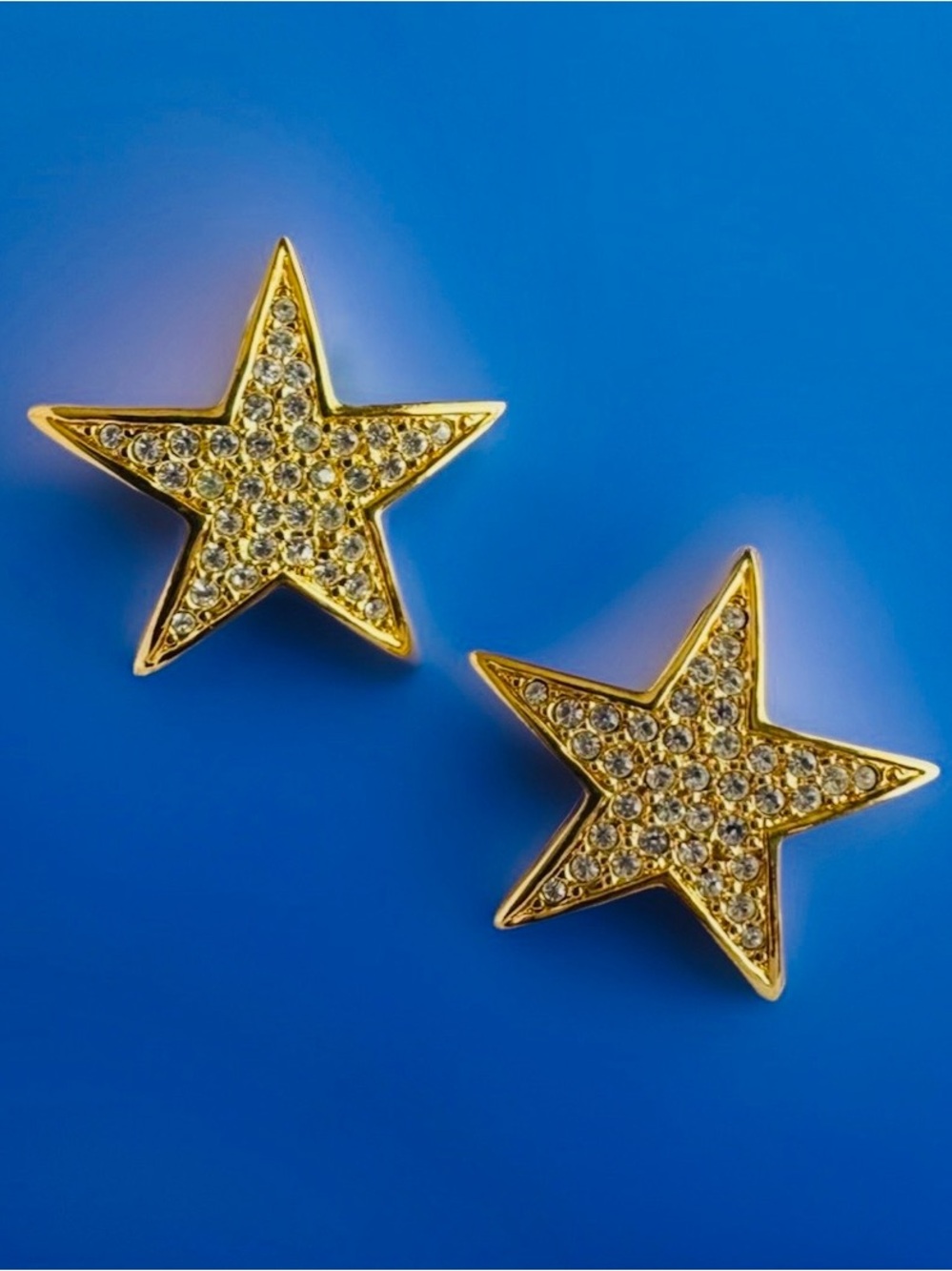 Joan Rivers Pavé Crystal Rhinestone Star Earrings Gold Tone Clip On 1-1/4”